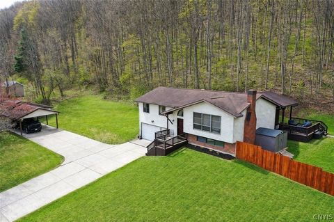 Homes For Sale - 527 Divers Crossing<br/> Marathon, NY 13803