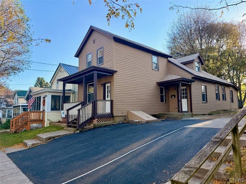 Homes For Sale - 106 E 10th Street<br/> Oswego County, Oswego, NY 13126