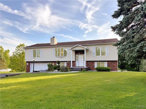 Homes For Sale - 2673 Albany Road<br/> Frankfort, NY 13340