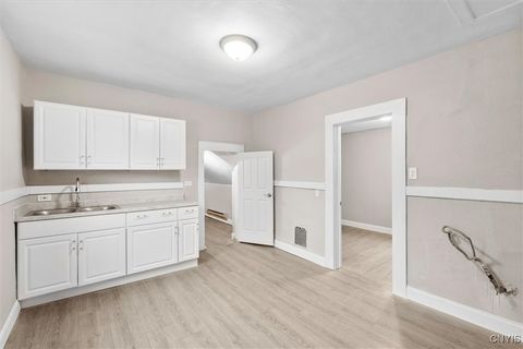 Tiny photo for 133 Lakeview Avenue, Syracuse, NY 13204 (MLS # S1647943)