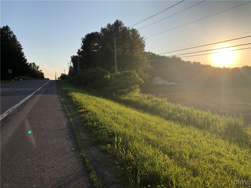 Koeing Rd Rt-365 Road