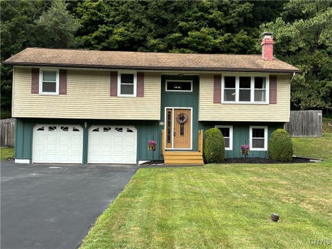 Photo for 124 Terrytown Heights Drive