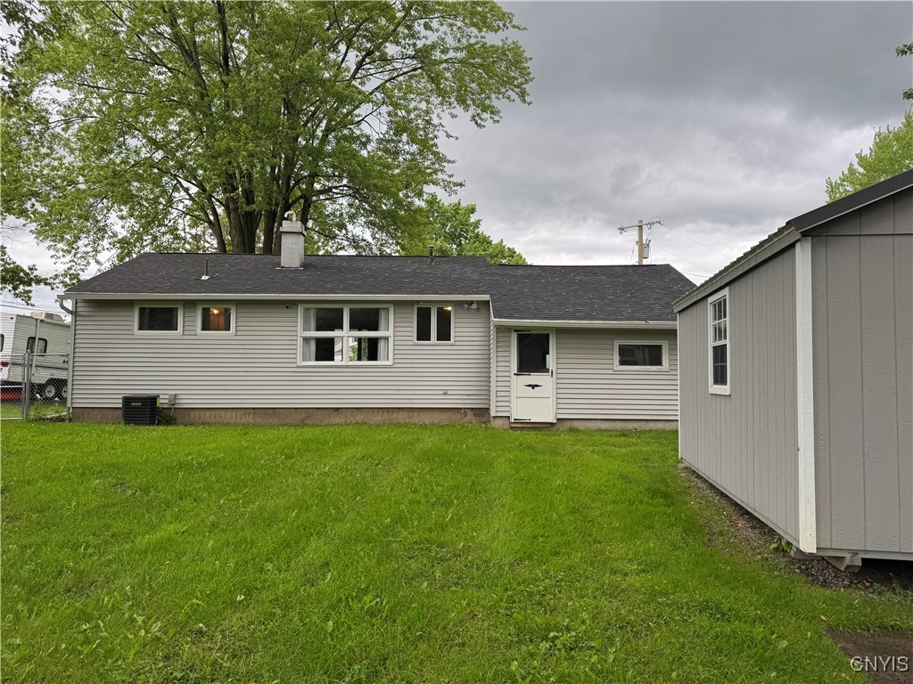8438 Grandview Drive, Cicero, New York image 19