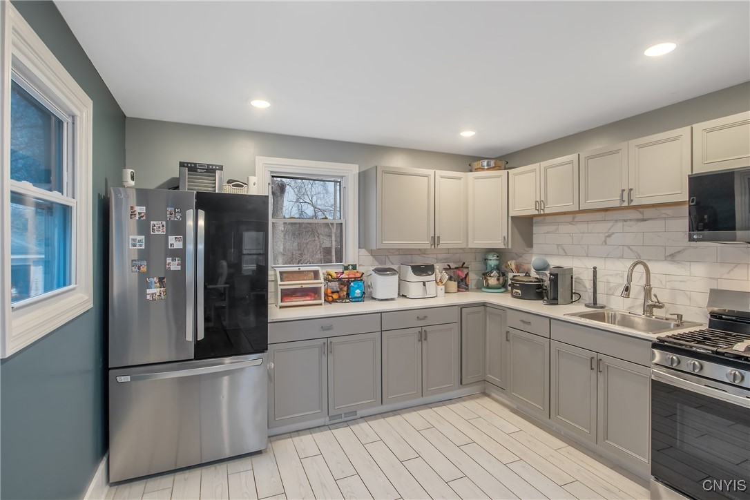 1856 Bellevue Avenue, Syracuse, New York image 13