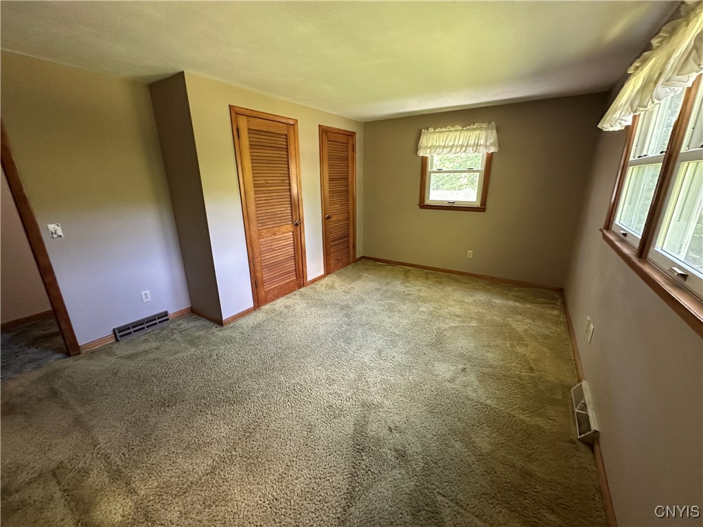 9385 Wickham Drive, Cicero, New York image 8