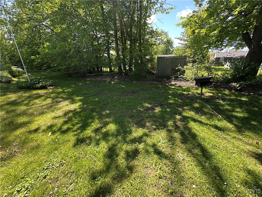 9385 Wickham Drive, Cicero, New York image 17