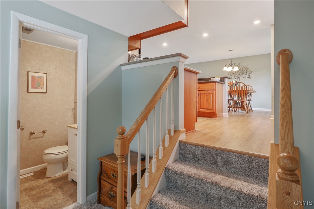 4330 Cinnamon Path Path, Clay, New York image 7