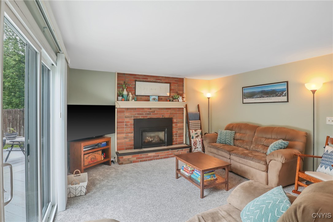 4330 Cinnamon Path Path, Clay, New York image 6