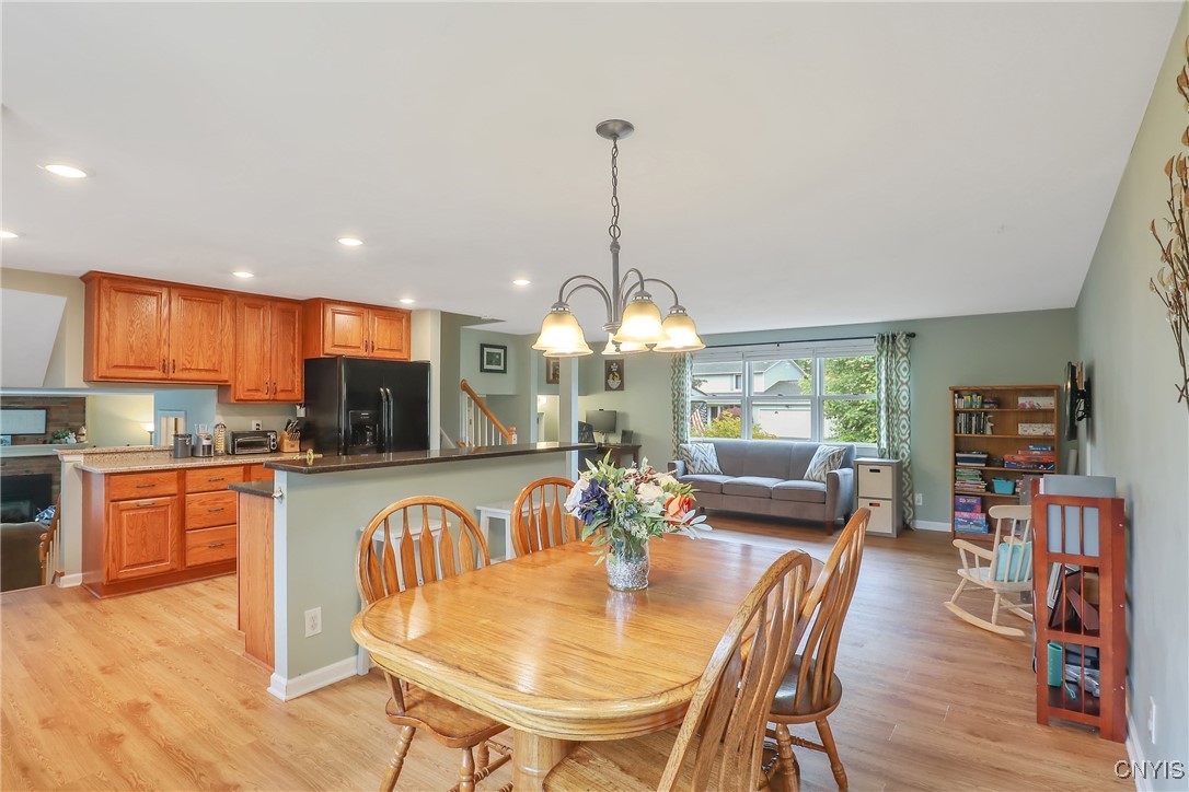4330 Cinnamon Path Path, Clay, New York image 11
