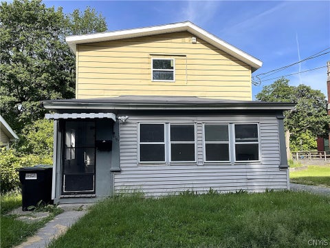 Homes For Sale - 816 Willis Avenue<br/> Syracuse, NY 13204