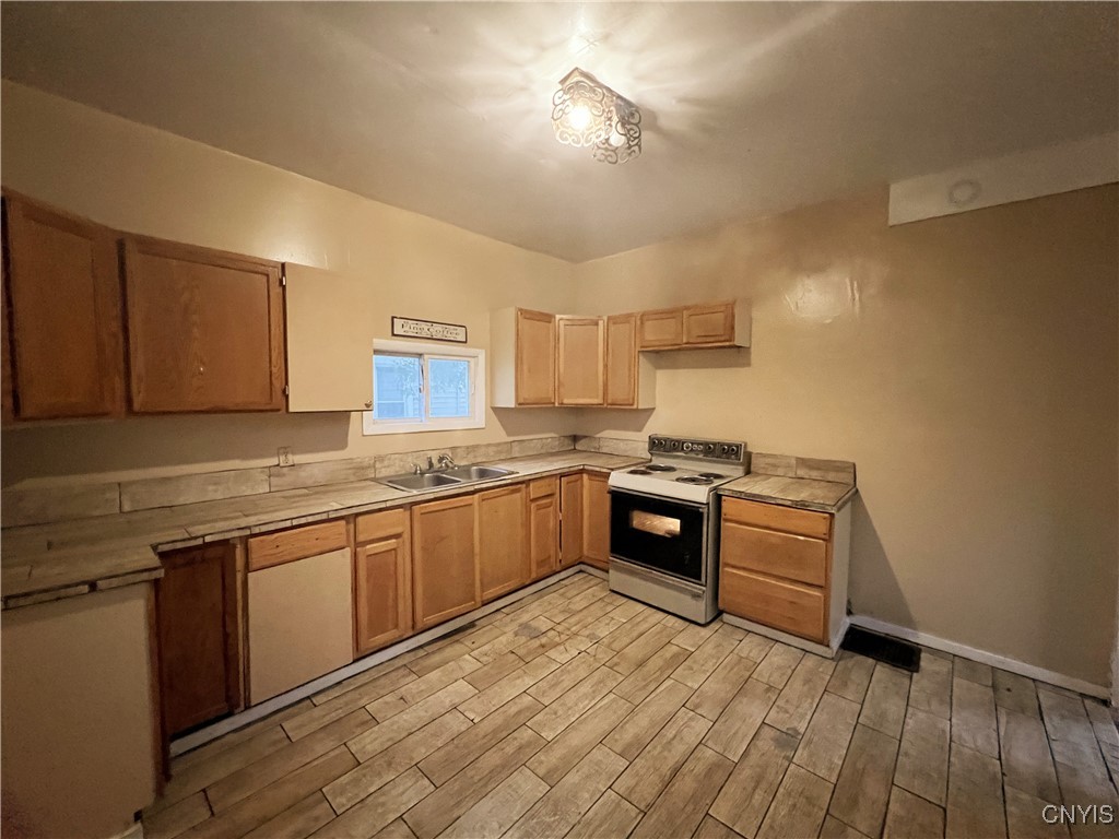 308 Rowland Street, Syracuse, New York image 6