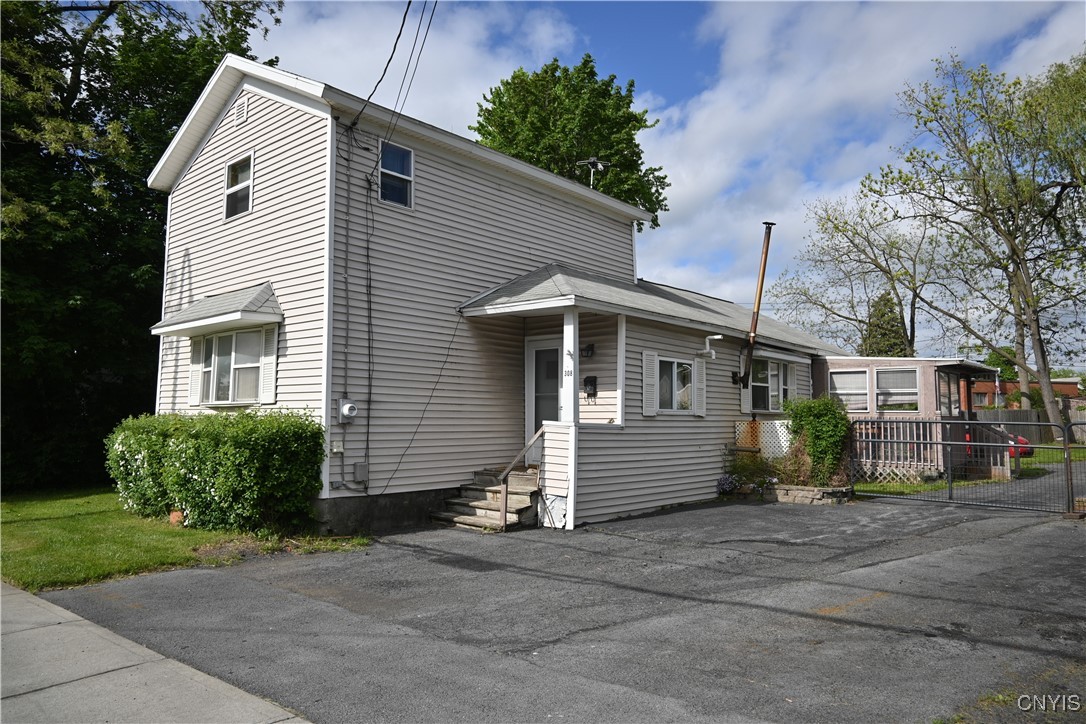 308 State Street, Auburn, New York image 1