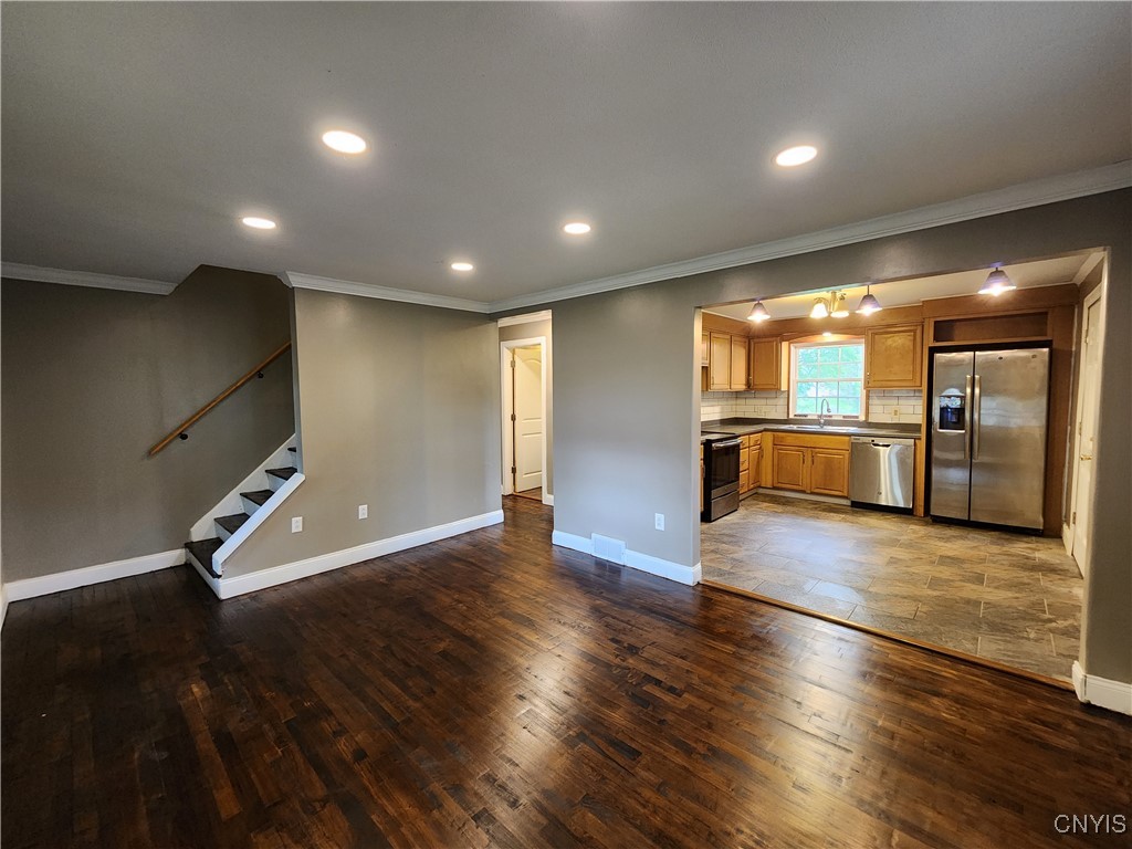 100 Roxann Avenue, Cicero, New York image 13