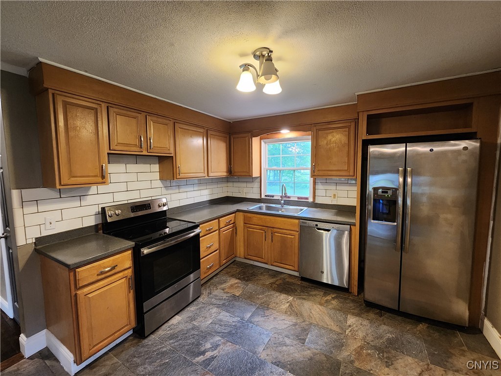 100 Roxann Avenue, Cicero, New York image 8