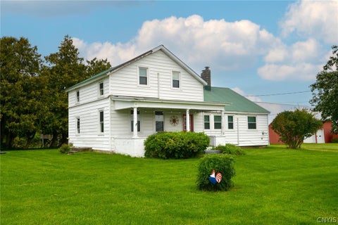 Photo of 40717 State Route 12, Clayton, NY 13624 (MLS # S1717803)