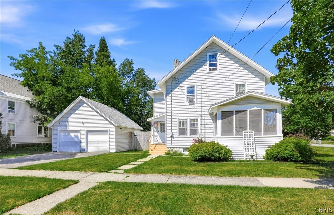 824 Floyd Avenue