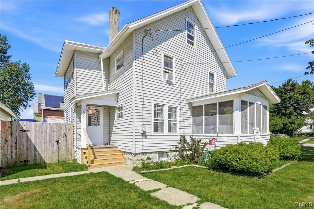 824 Floyd Avenue