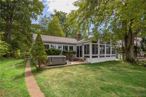 Homes For Sale - 6331 Lakeshore Road<br/> Verona, NY 13032