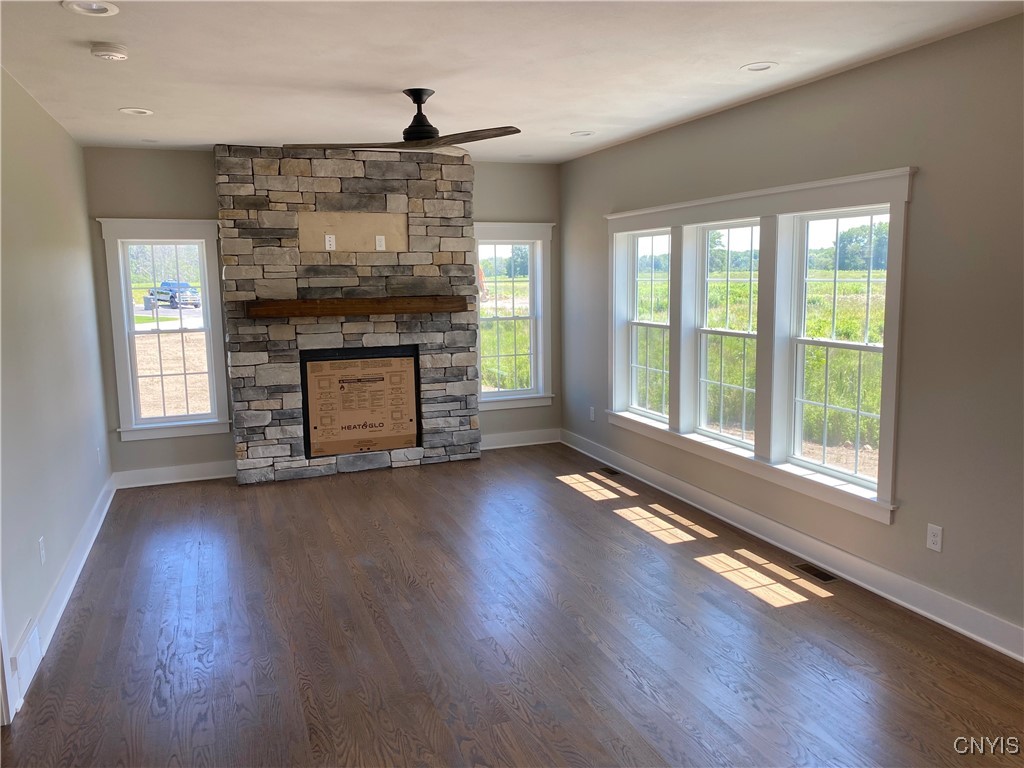 8540 Angus Path, Cicero, New York image 4