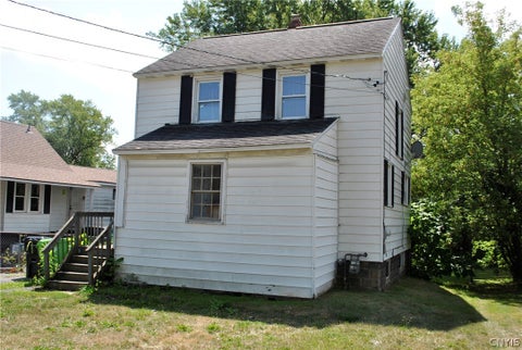Photo of 231 Richfield Boulevard, Salina, NY 13211 (MLS # S1707547)
