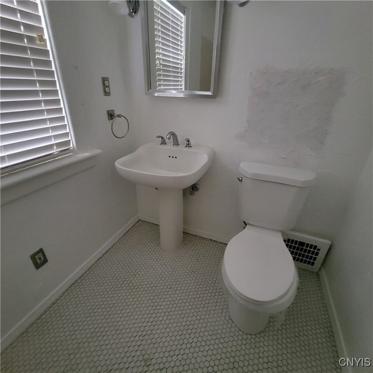 15 Brookline Drive, Utica, New York image 25