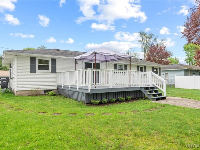 205 Park Lane, Clay, New York image 36