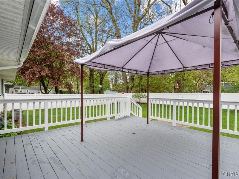 205 Park Lane, Clay, New York image 39