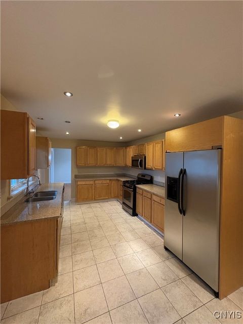 Tiny photo for 215 Locksley Road, Syracuse, NY 13224 (MLS # S1654855)