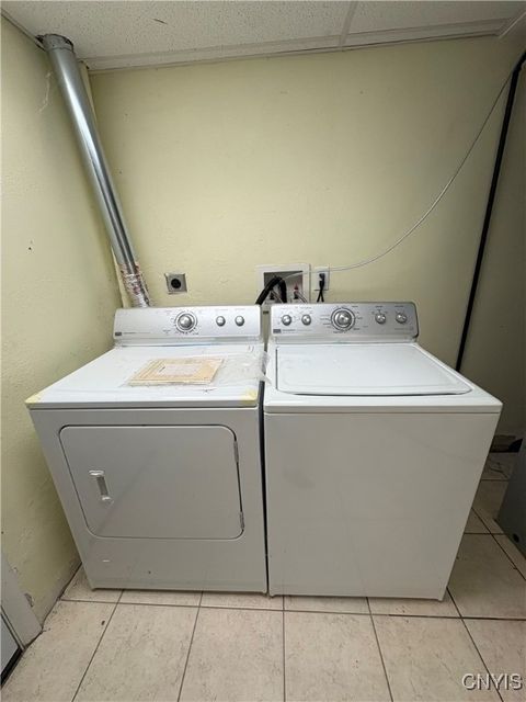 Tiny photo for 215 Locksley Road, Syracuse, NY 13224 (MLS # S1654855)