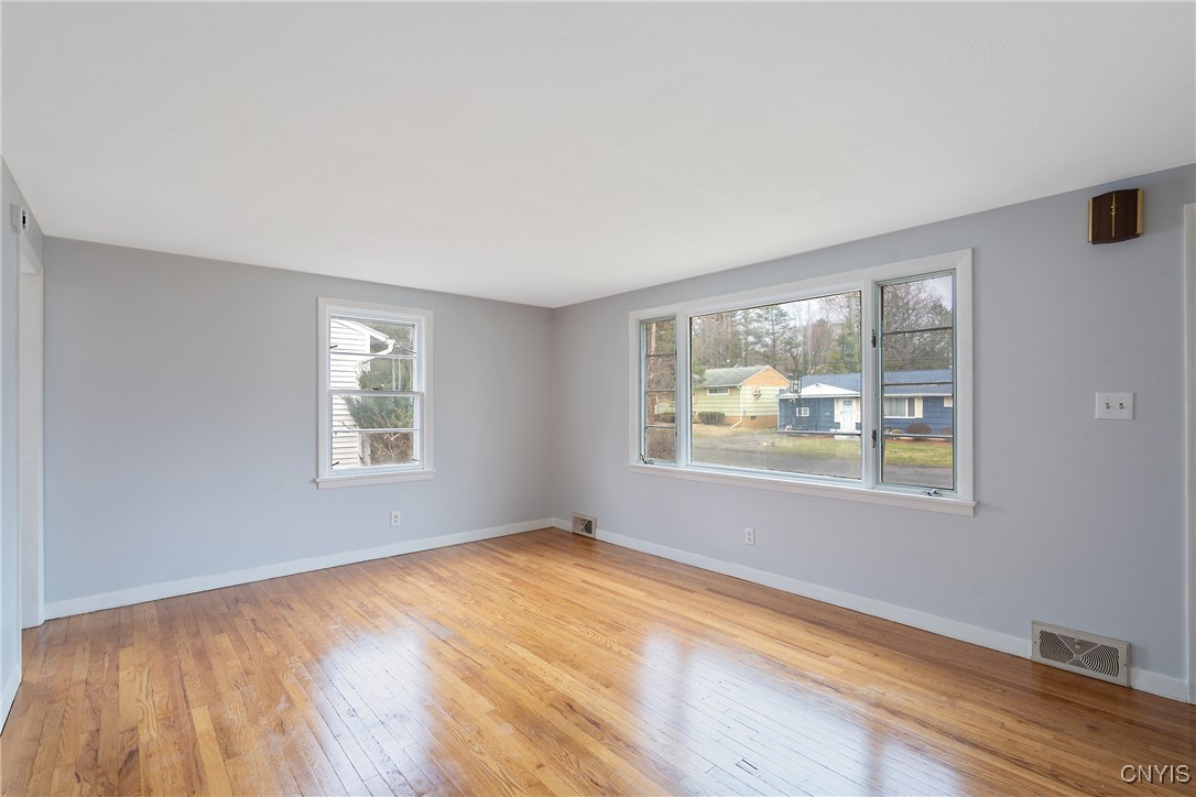 125 Saint Louis Avenue, Syracuse, New York image 4