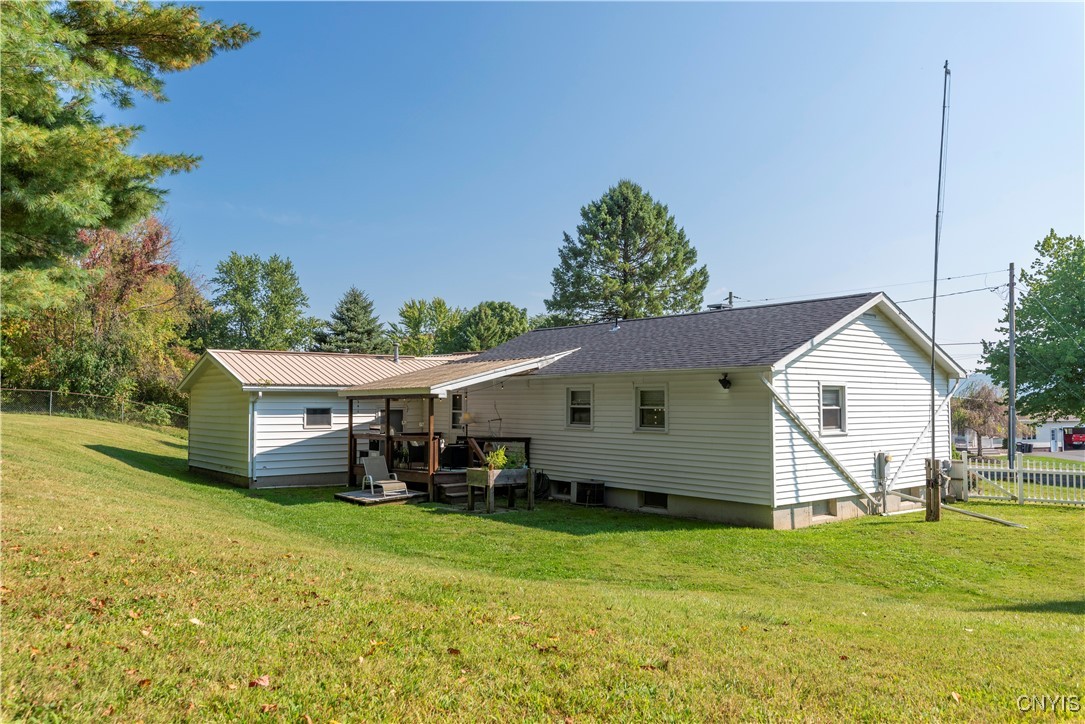 527 Dexter Drive, Utica, New York image 14