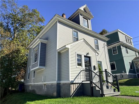 13 Pleasant Street, Cortland, NY 13045 - #: S1644949