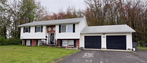 Homes For Sale - 301 N Levitt Street<br/> Oneida County, Rome, NY 13440