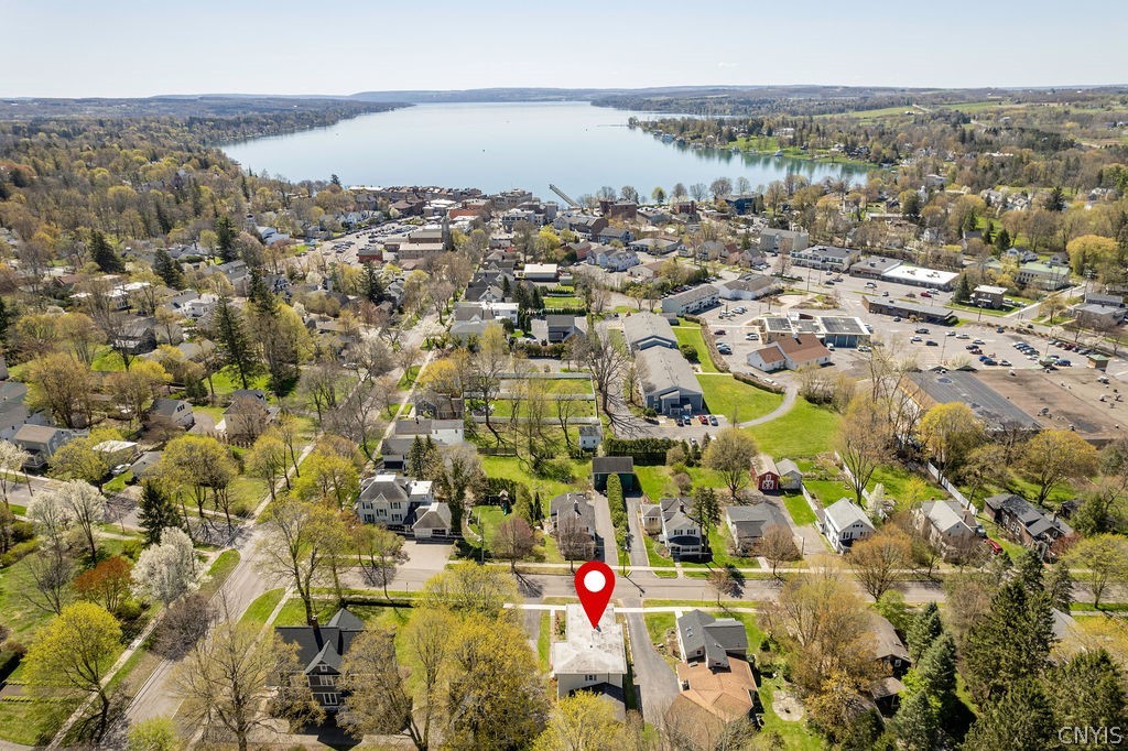 6 W Elizabeth Street