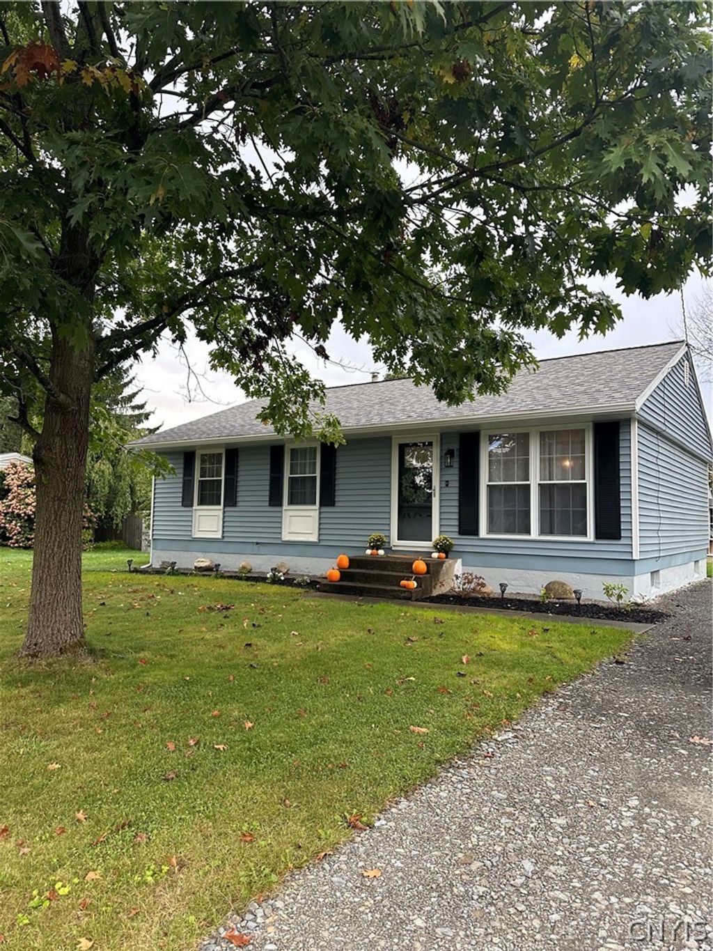 Photo of 817 Lamont Cir Cir, Cortlandville, NY 13045 (MLS # S1667071)