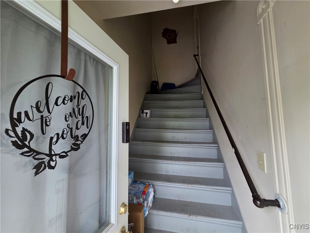 Watertown-City, New York 13601, United States, 6 Bedrooms Bedrooms, ,4 BathroomsBathrooms,Residential,Pending,139796