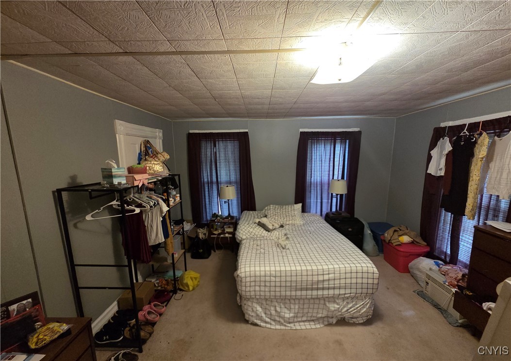 Watertown-City, New York 13601, United States, 6 Bedrooms Bedrooms, ,4 BathroomsBathrooms,Residential,Pending,139796