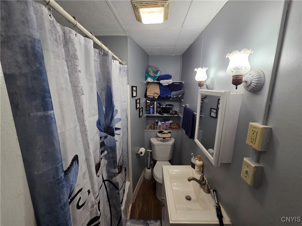 Watertown-City, New York 13601, United States, 6 Bedrooms Bedrooms, ,4 BathroomsBathrooms,Residential,Pending,139796