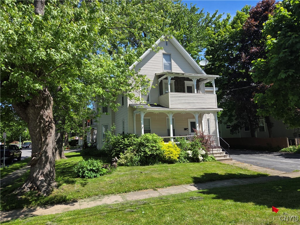 Watertown-City, New York 13601, United States, 6 Bedrooms Bedrooms, ,4 BathroomsBathrooms,Residential,Pending,139796