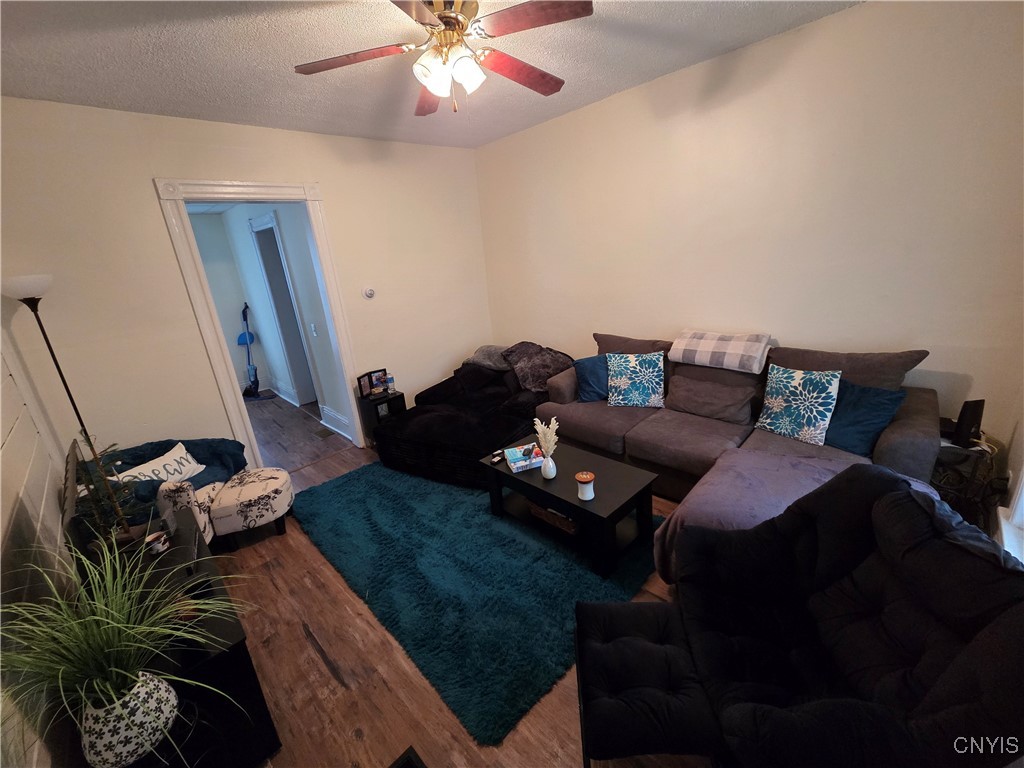 Watertown-City, New York 13601, United States, 6 Bedrooms Bedrooms, ,4 BathroomsBathrooms,Residential,Pending,139796