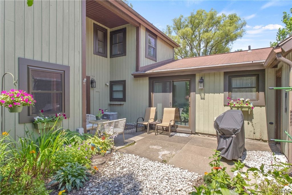 Photo of 598 Village Boulevard N, Van Buren, NY 13027 (MLS # S1699664)