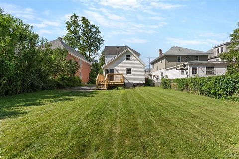 Tiny photo for 120 Peck Avenue, Syracuse, NY 13206 (MLS # S1697329)