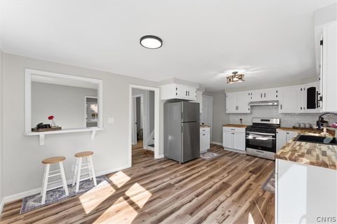 Tiny photo for 120 Peck Avenue, Syracuse, NY 13206 (MLS # S1697329)