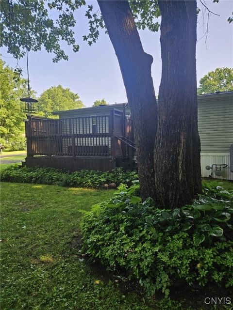 4 lower lane Weedsport NY 13166