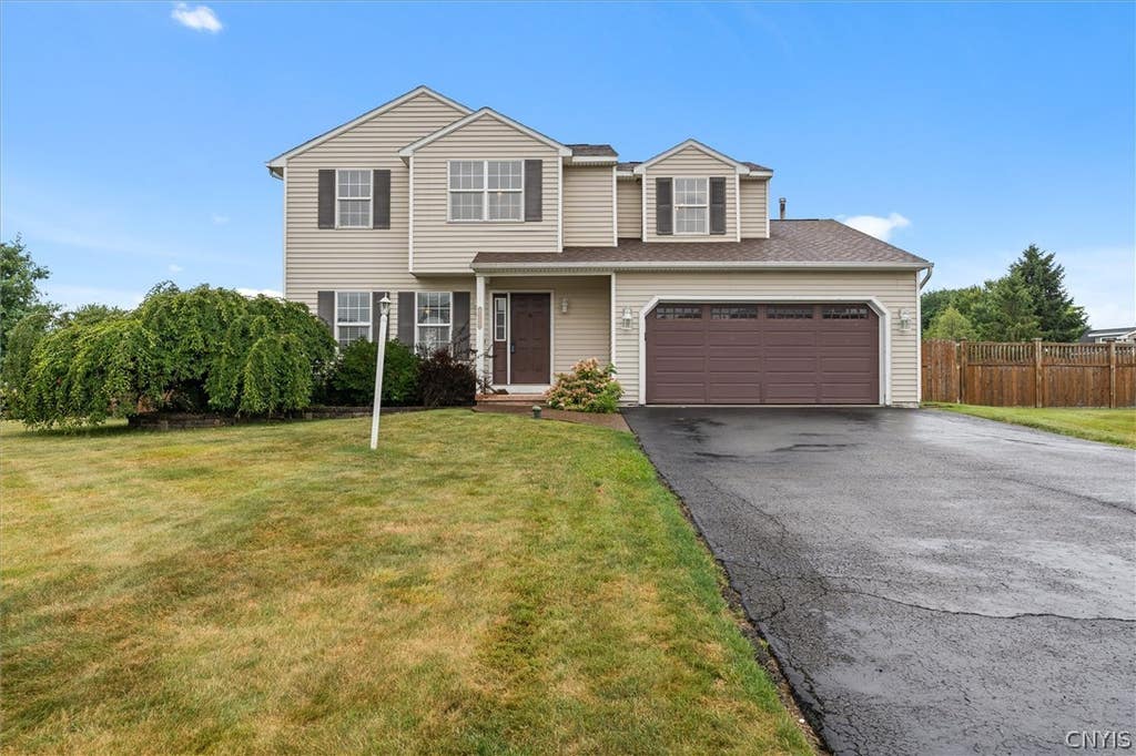 Photo of 8739 Raulli Drive, Cicero, NY 13039 (MLS # S1702578)