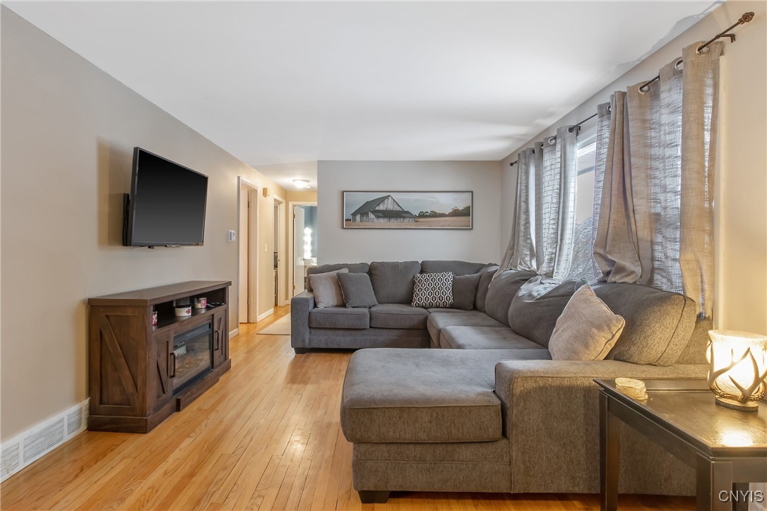 3967 Howlett Hill Road