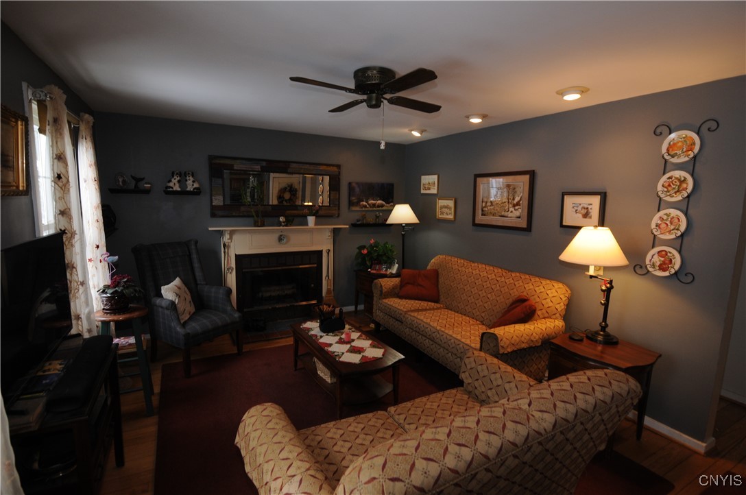 172 Melrose Avenue, Utica, New York image 8