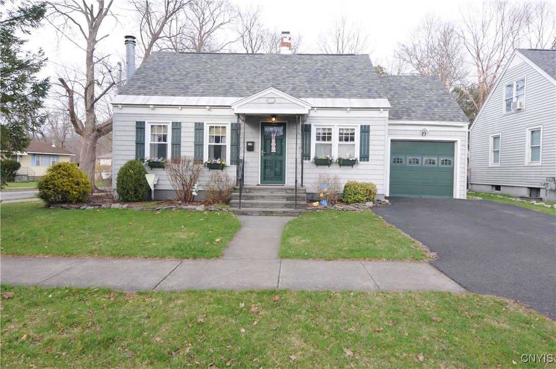 172 Melrose Avenue, Utica, New York image 1