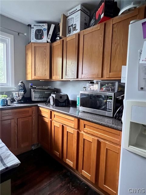 Tiny photo for 201 Hixson Avenue #3, Syracuse, NY 13206 (MLS # S1697322)