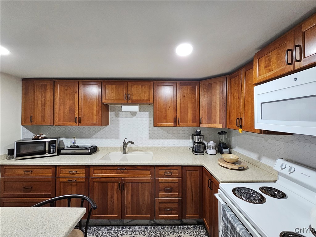714 Blandina Street, Utica, New York image 15